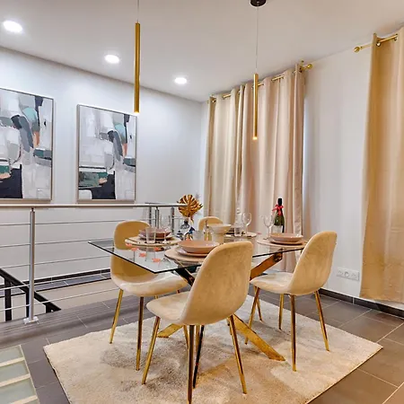 Welcome To Luxyvibe Apartment